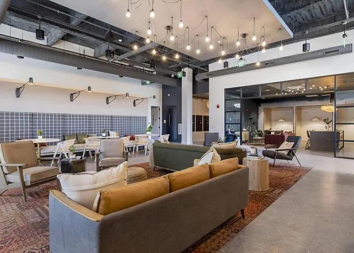 Studioapt W/gym+ev+free Parking+near Pitt Uni Upmc *