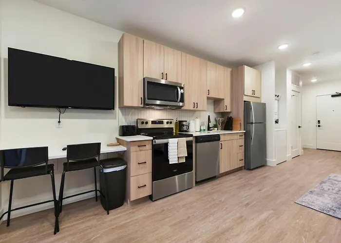 Studioapt W/gym+ev+free Parking+near Pitt Uni Upmc Apartment *