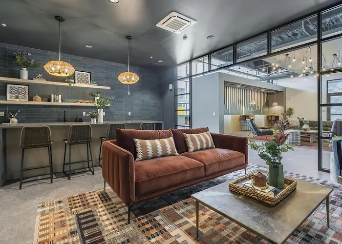 Studioapt W/gym+ev+free Parking+near Pitt Uni Upmc *